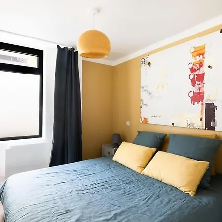Bright & Renovated 3bd For 8 Guests In Le Marais! Appartamento Parigi