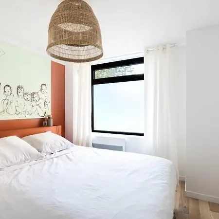 Appartamento Bright & Renovated 3bd For 8 Guests In Le Marais! *