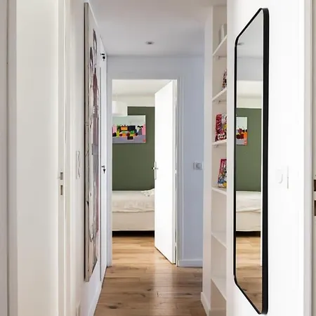 Bright & Renovated 3bd For 8 Guests In Le Marais! * Parigi