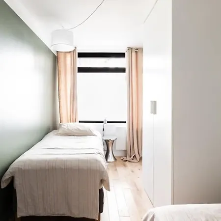 Bright & Renovated 3bd For 8 Guests In Le Marais! Appartamento